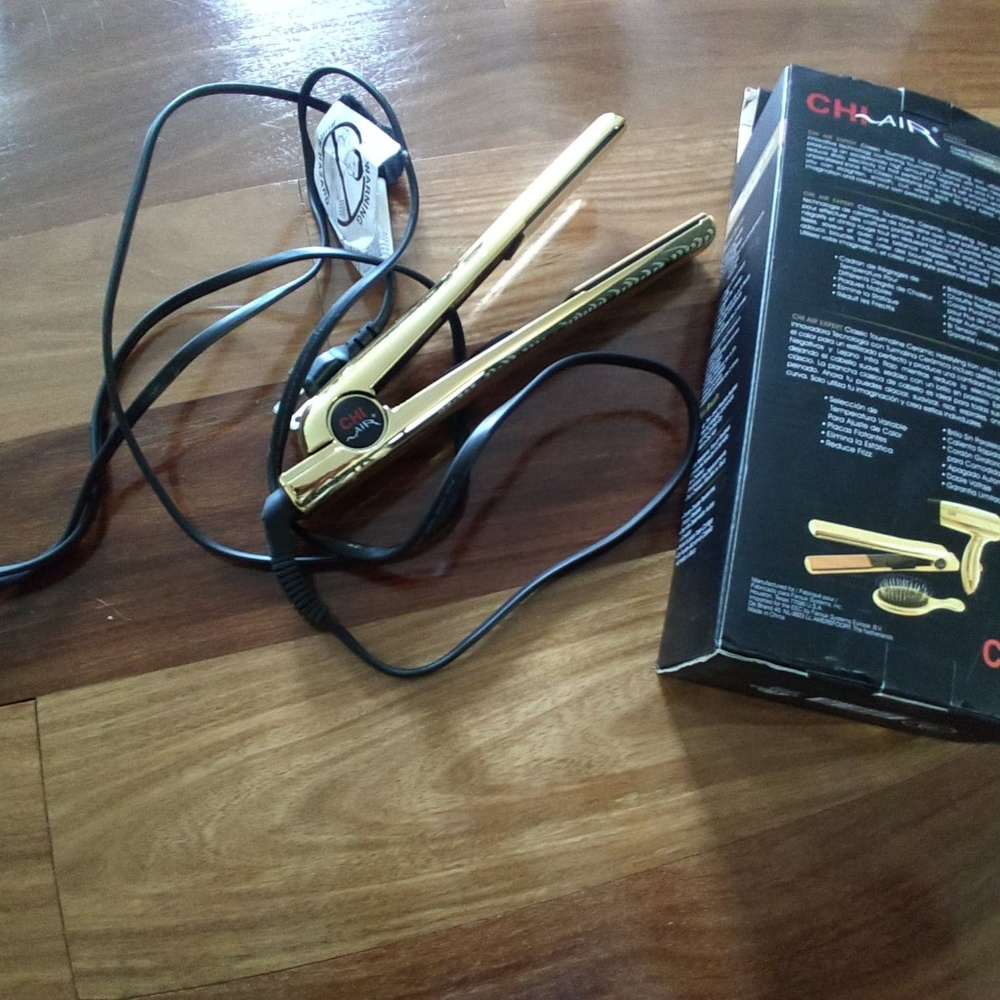 Chi Ceramic Hair Straightener 1 inch